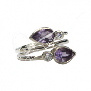 Faceted Pan Amethyst with 2 zircons Sterling Silver Ring (Size 7)