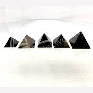 (CLOSE OUT) PYRAMID - AGATE, BLACK 0.75-1.75"L